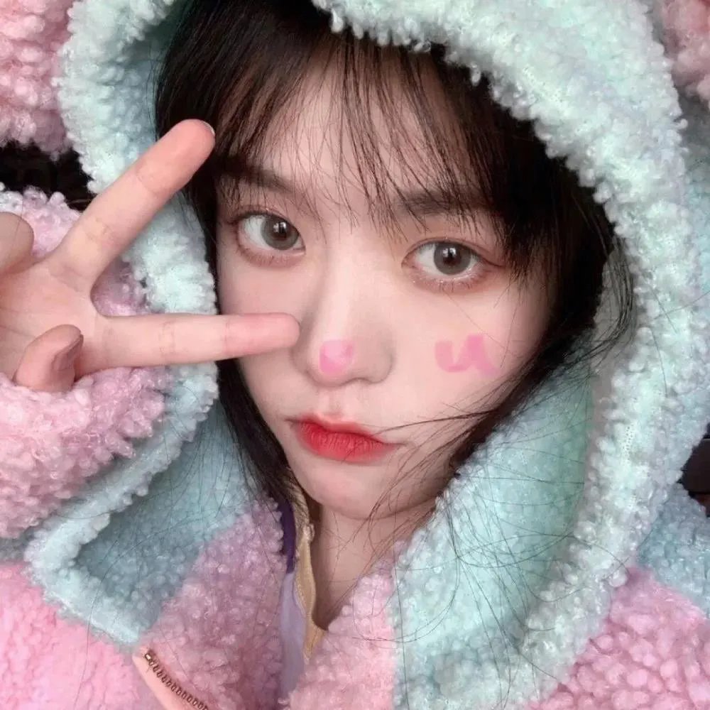 夫人的乖巧都是装的